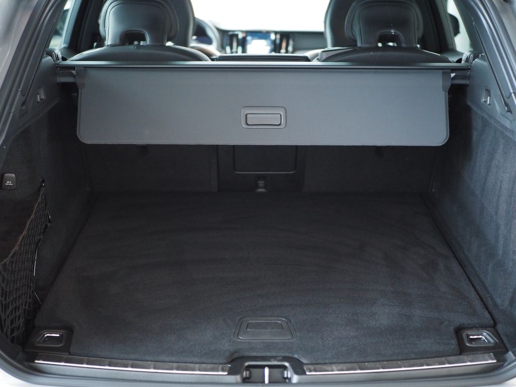 Volvo XC60 2022