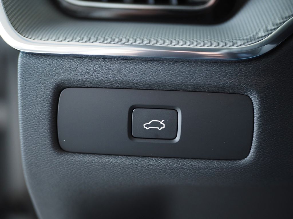 Volvo XC60 2022