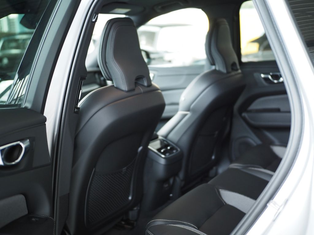 Volvo XC60 2022