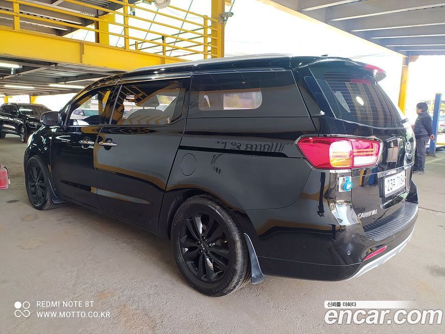 Kia Canival 2015