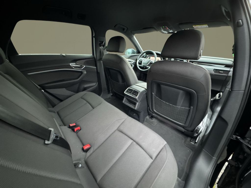 Audi e-tron 2022