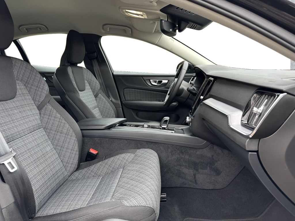Volvo S60 2024