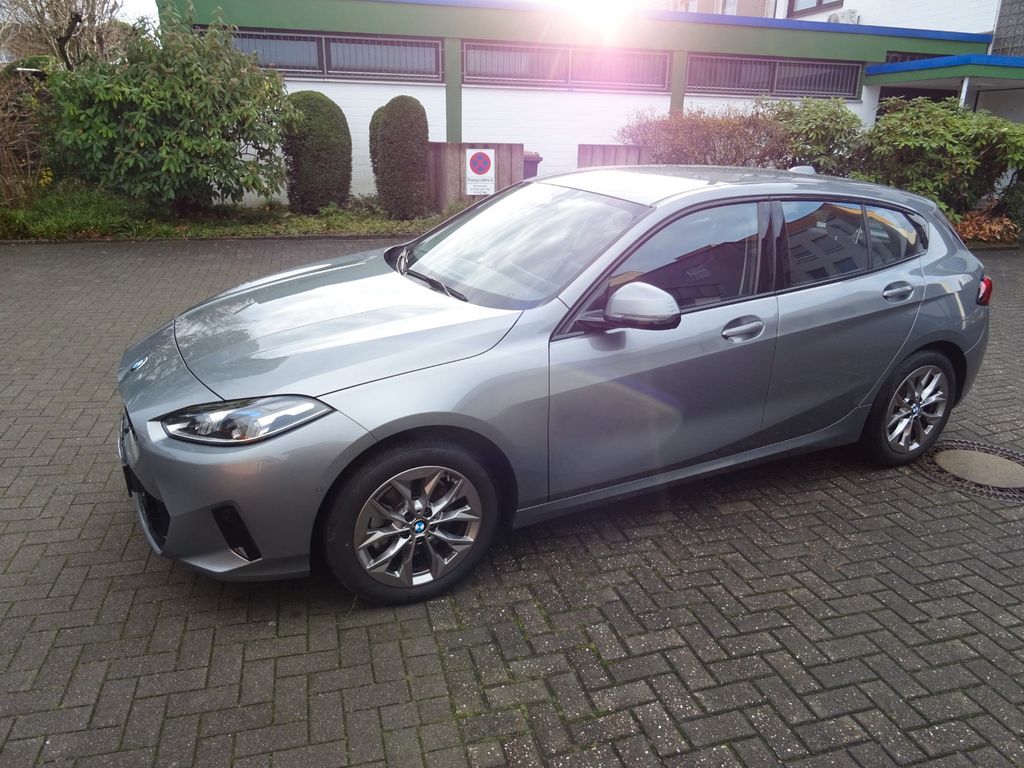 BMW 120 2024