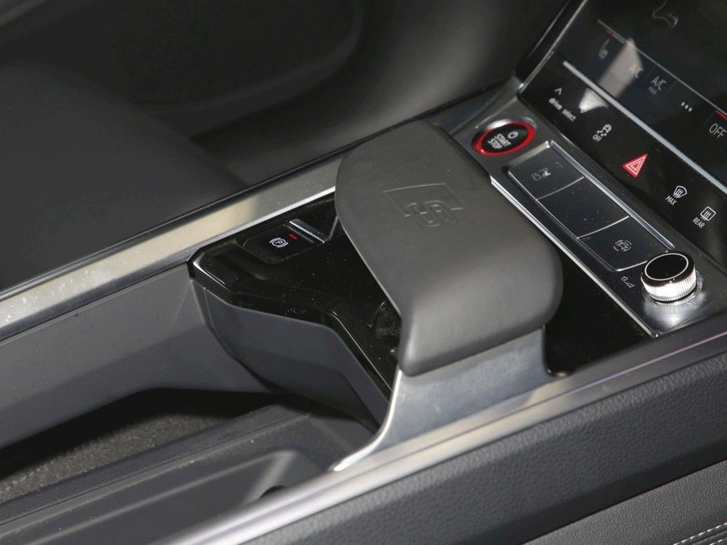 Audi e-tron 2022
