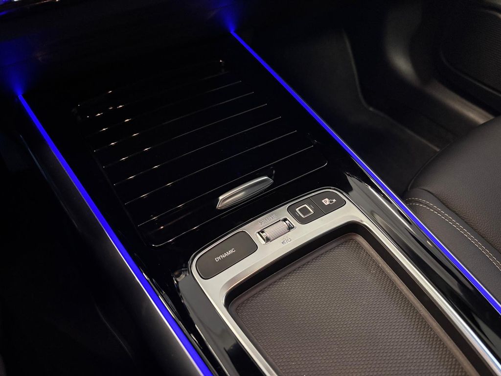 Mercedes-Benz B 250 2025