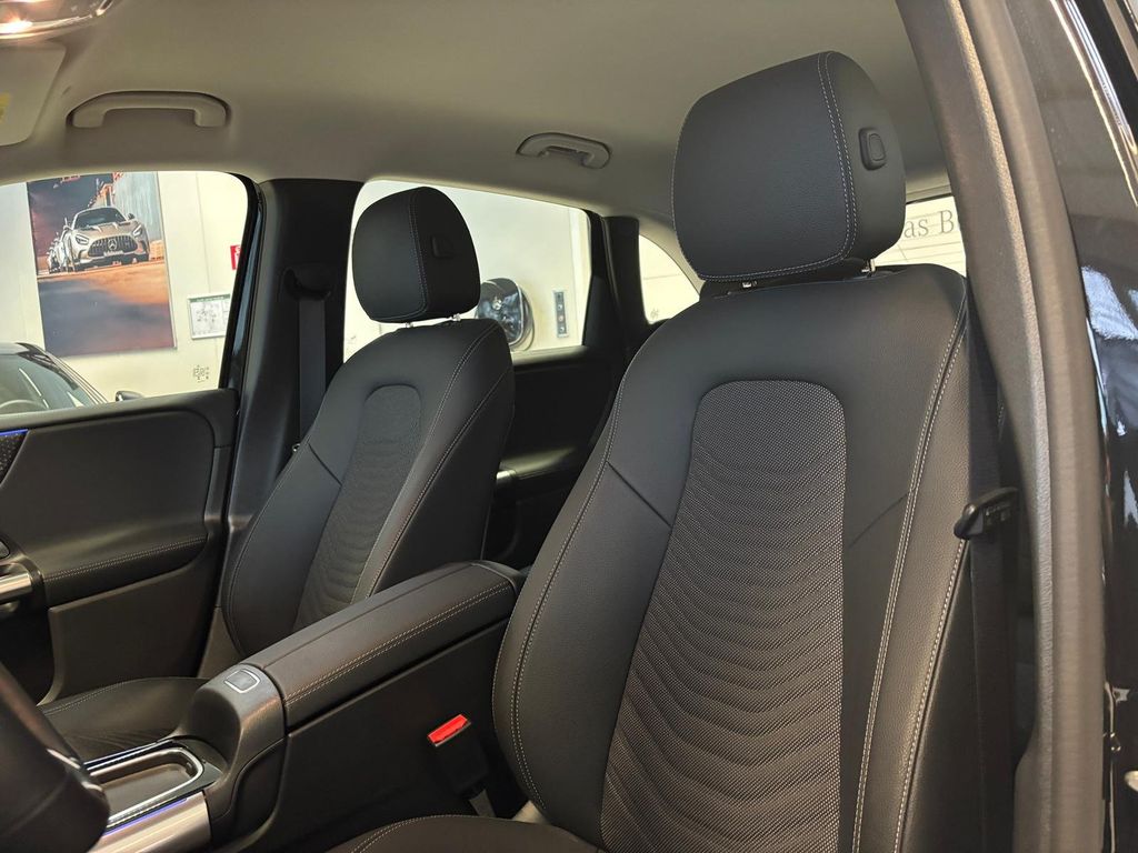 Mercedes-Benz B 250 2025