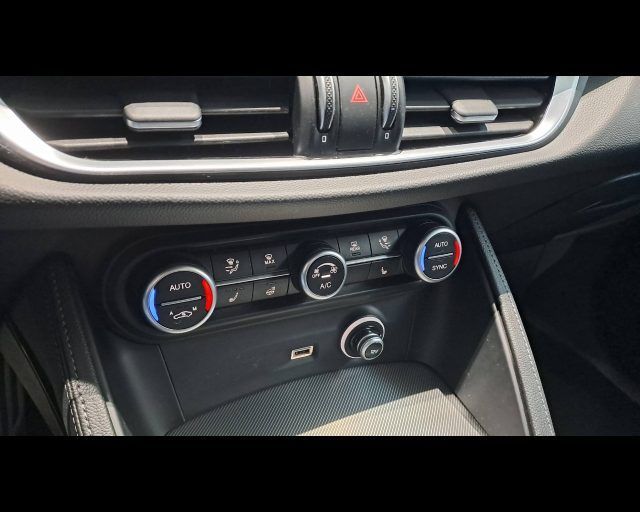 Alfa Romeo Stelvio 2024