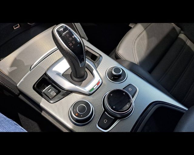 Alfa Romeo Stelvio 2024