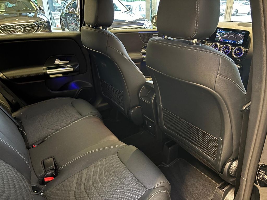 Mercedes-Benz B 250 2025