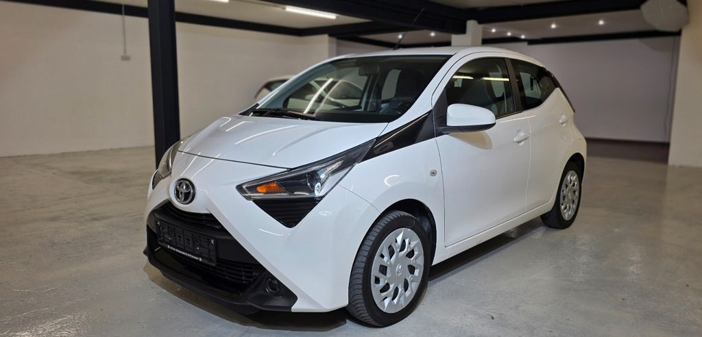 Toyota Aygo (X) 2021