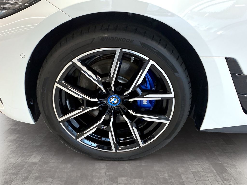 BMW i4 2023