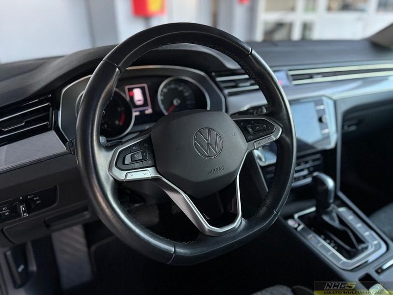 Volkswagen Passat 2023