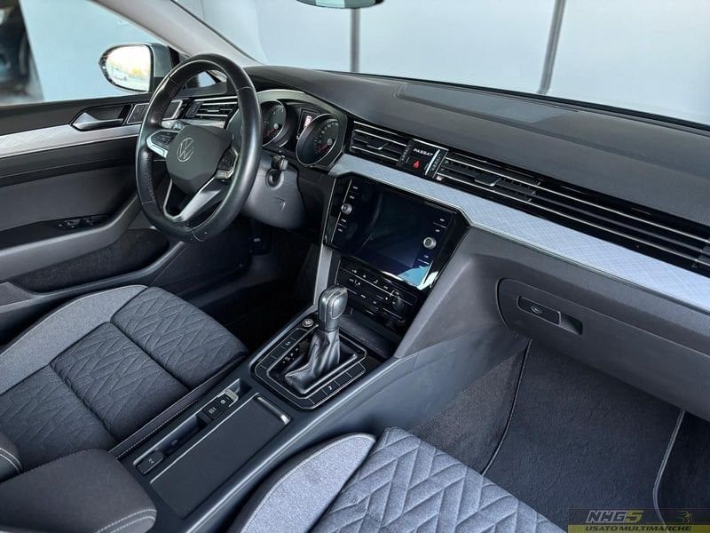 Volkswagen Passat 2023