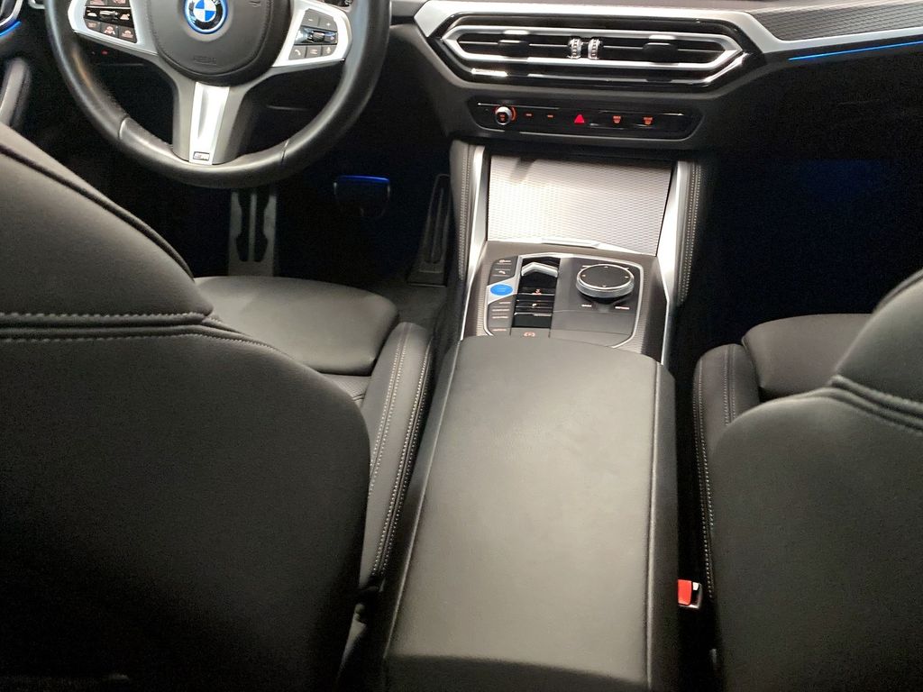 BMW i4 2023