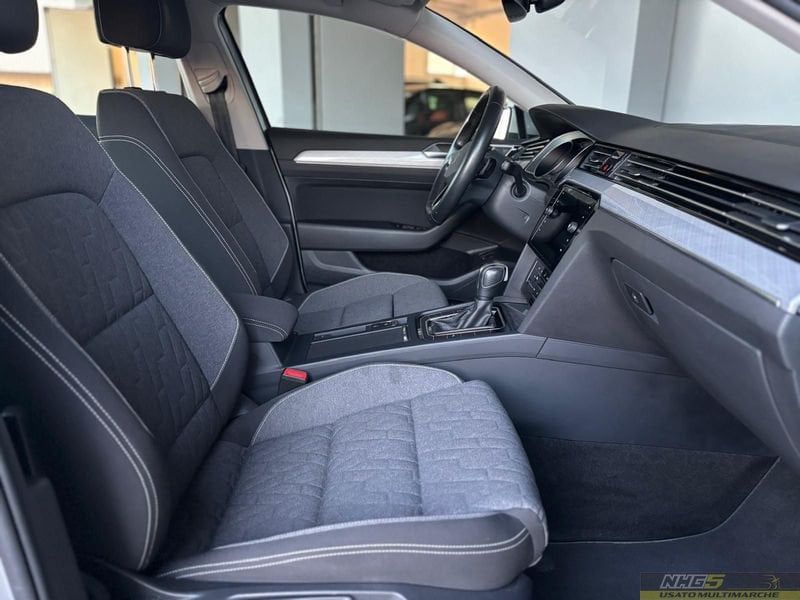 Volkswagen Passat 2023