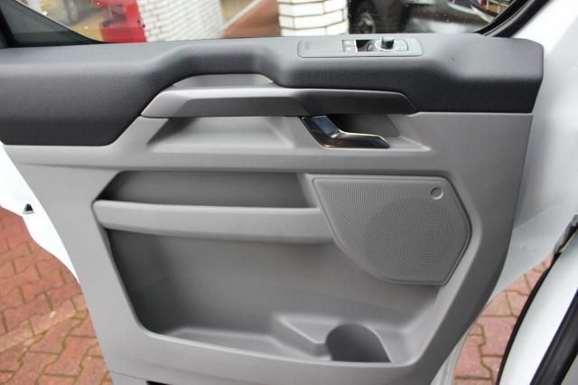 Ford Tourneo Custom 2025