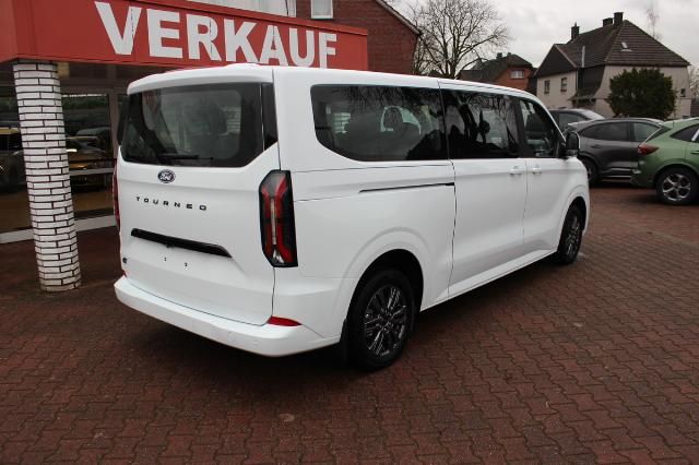 Ford Tourneo Custom 2025