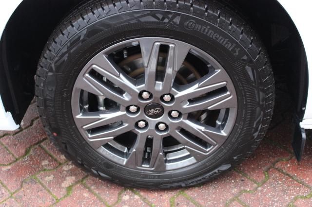 Ford Tourneo Custom 2025