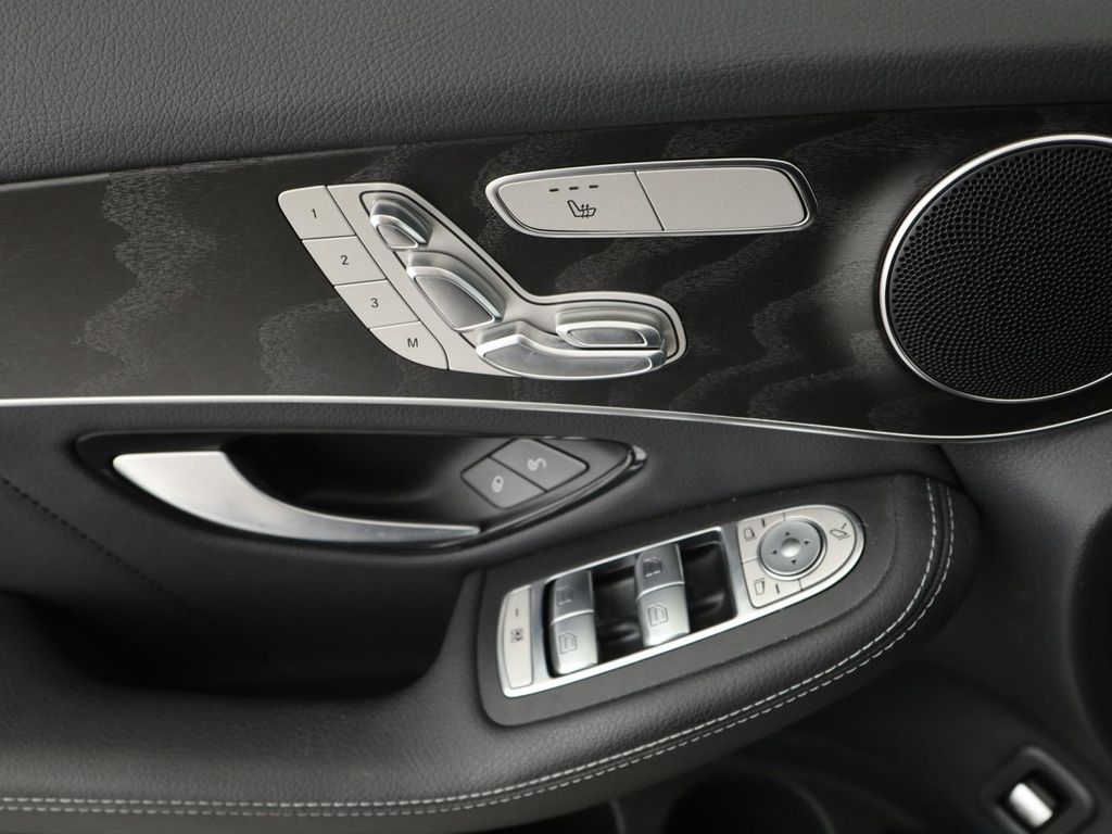 Mercedes-Benz GLC 300 2022