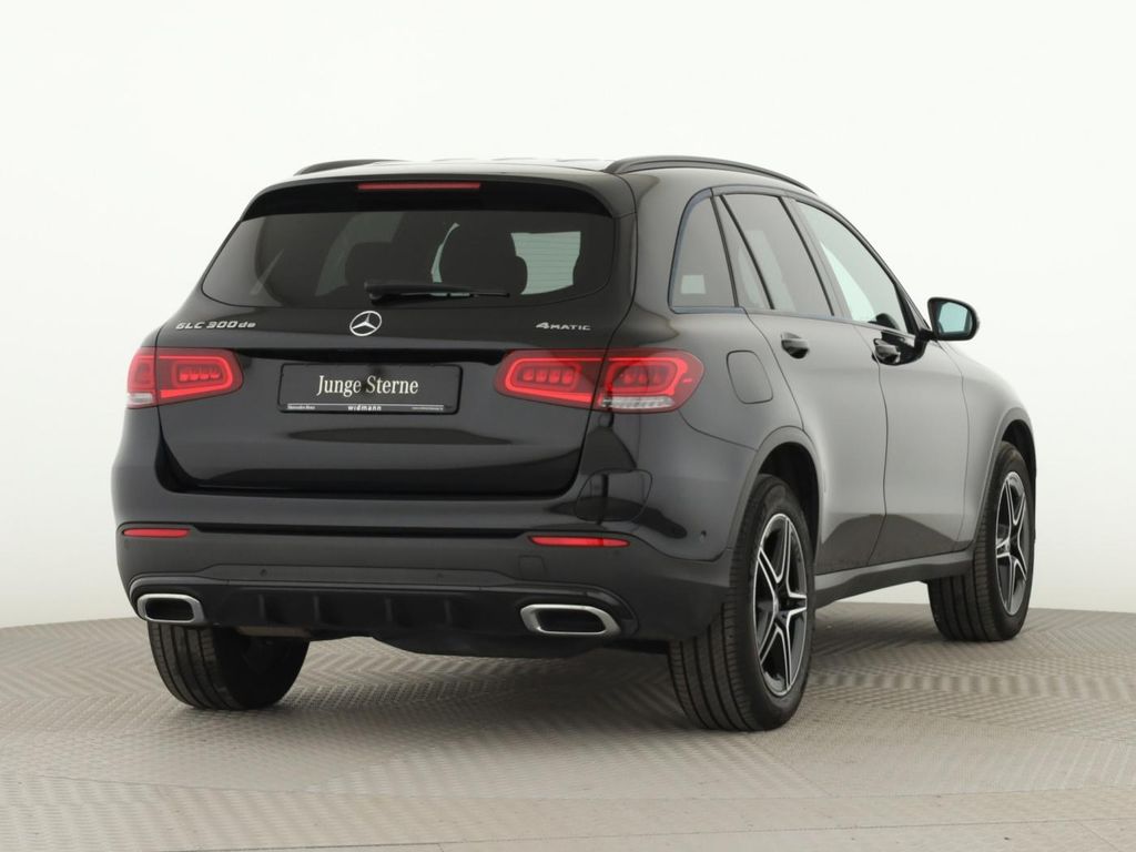 Mercedes-Benz GLC 300 2022