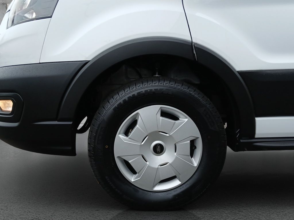 Ford Transit 2025