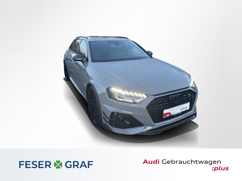 Audi RS4 2023