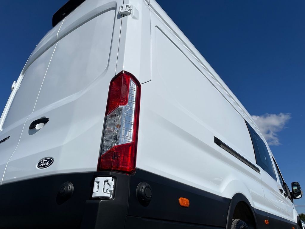 Ford Transit 2025