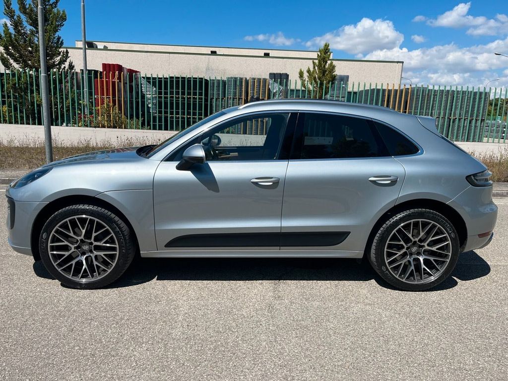 Porsche Macan 2020