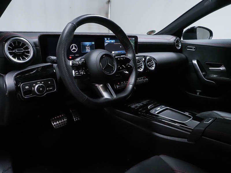 Mercedes-Benz CLA 200 2024