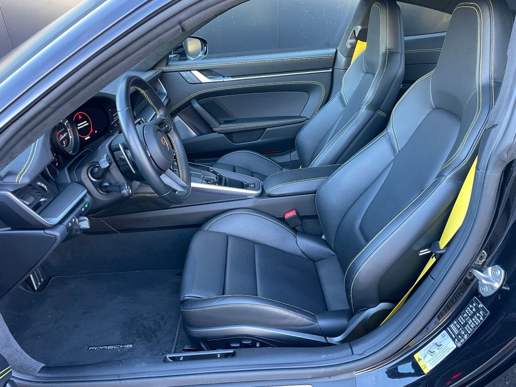 Porsche 992 2024