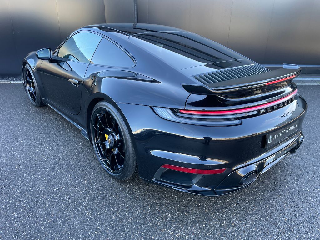 Porsche 992 2024