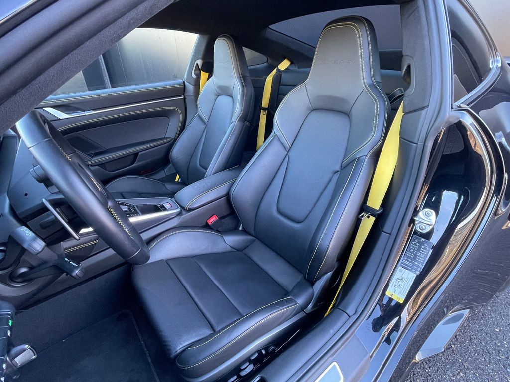 Porsche 992 2024