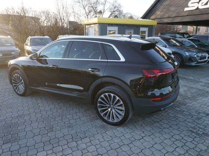 Audi e-tron 2020