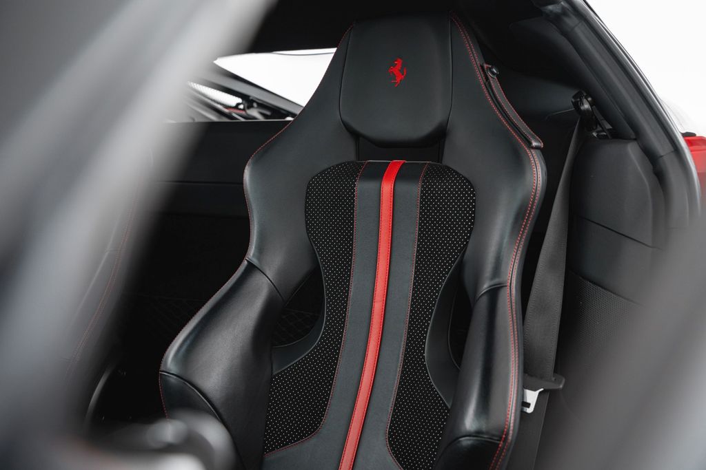 Ferrari F8 2022