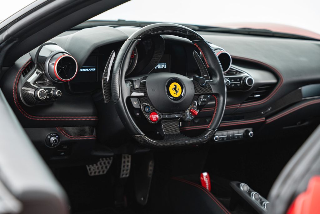 Ferrari F8 2022