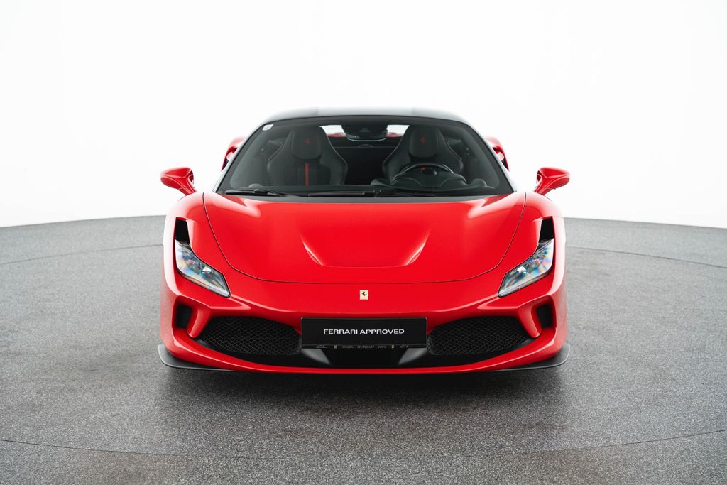 Ferrari F8 2022