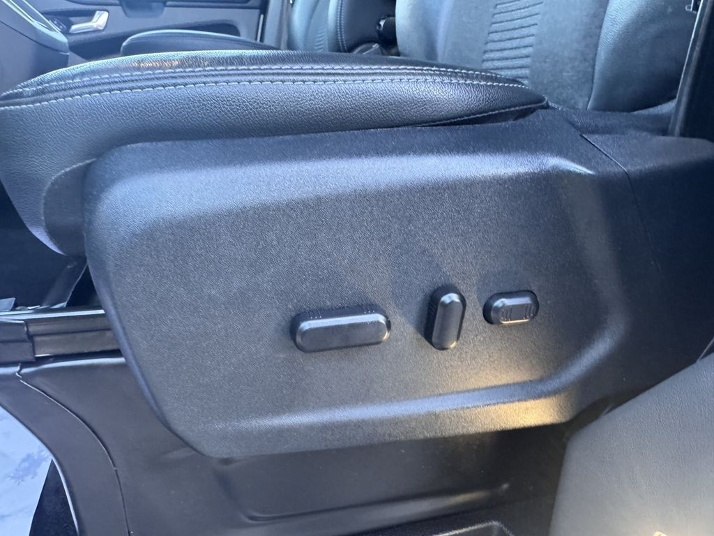 Ford Tourneo Custom 2021