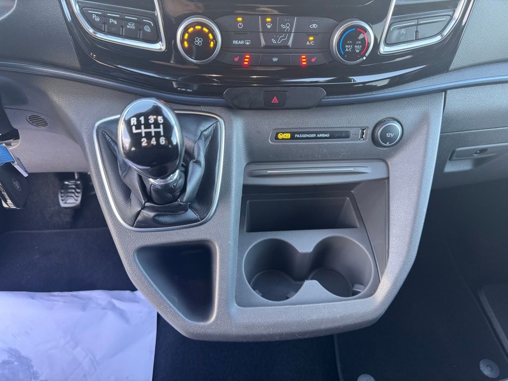 Ford Tourneo Custom 2021