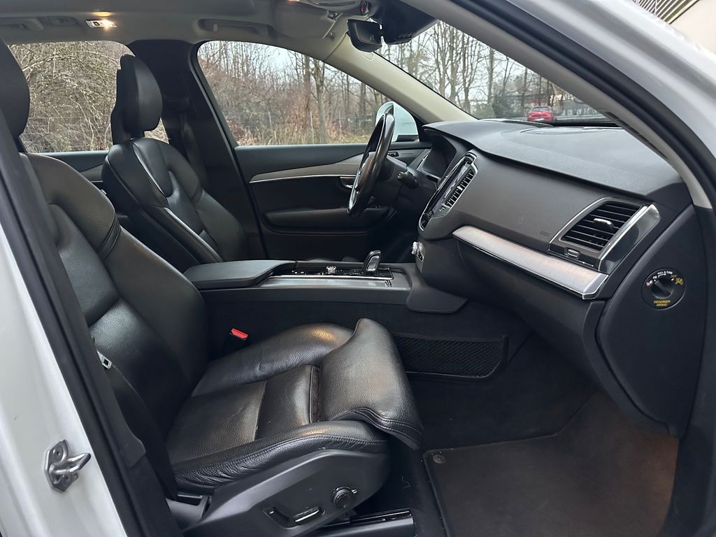 Volvo XC90 2020