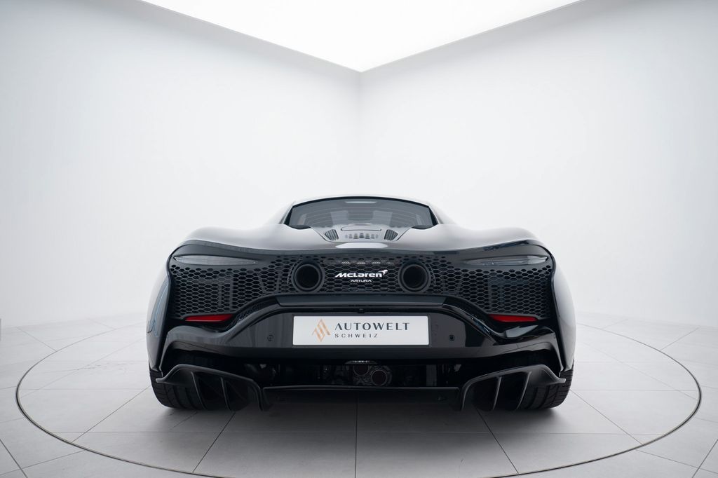 McLaren Artura 2023