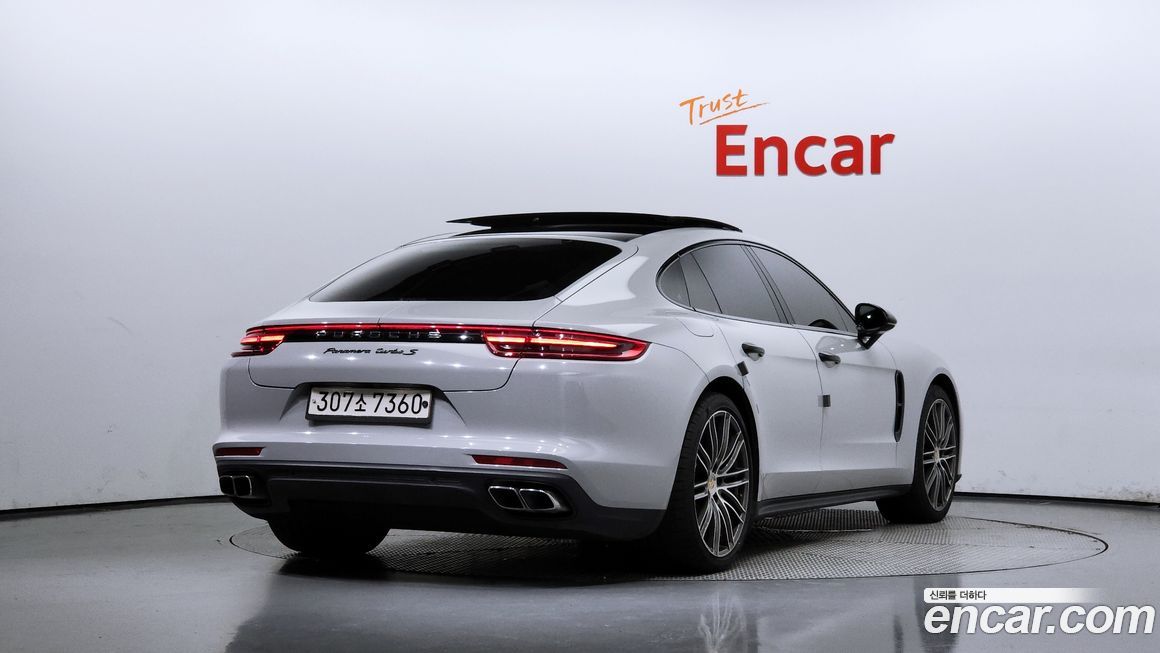 Porsche Panamera 2017