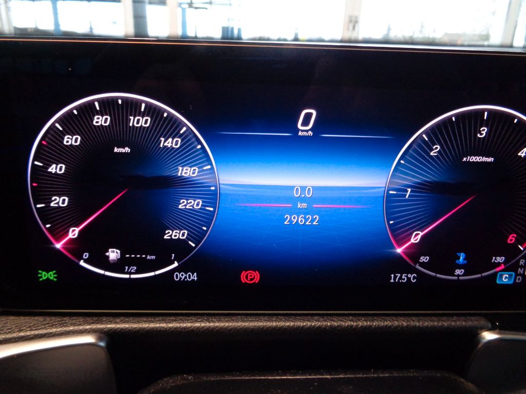 Mercedes-Benz GLB 200 2024