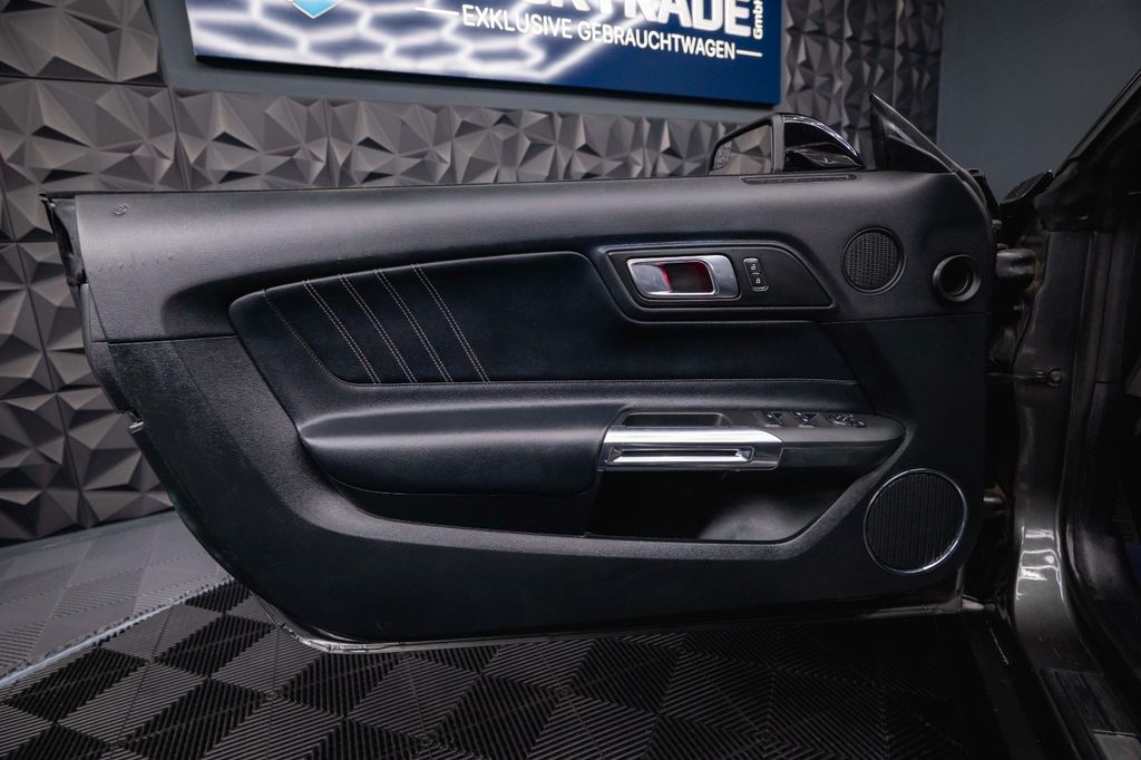 Ford Mustang 2020