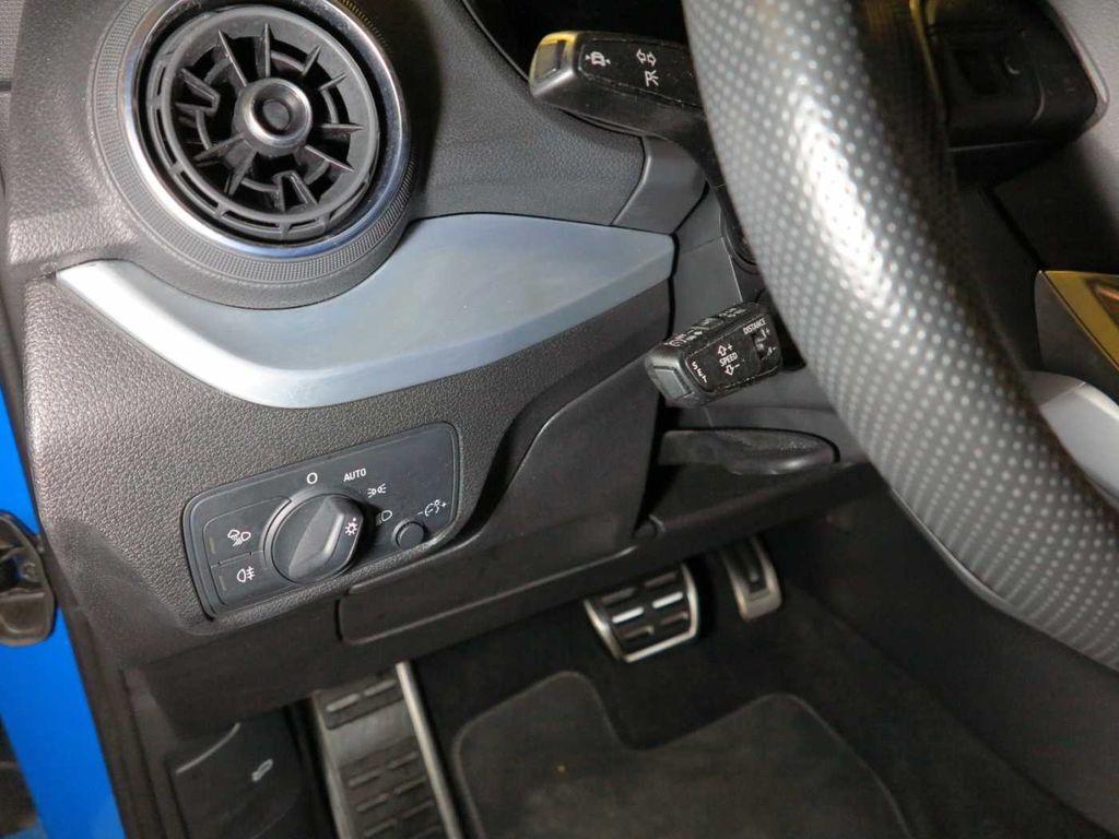 Audi SQ2 2022