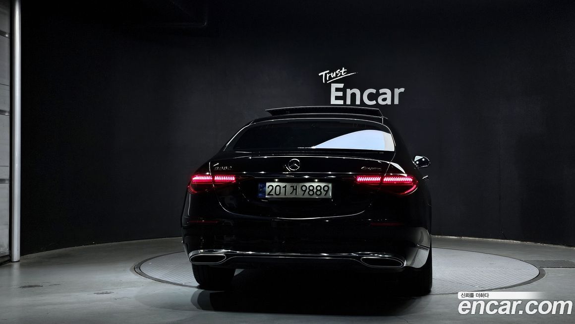 Mercedes-Benz S-Class 2022