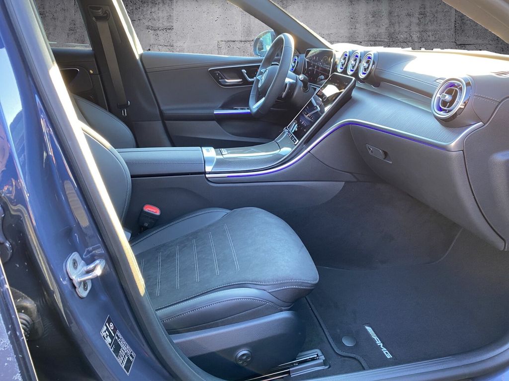 Mercedes-Benz C 220 2025