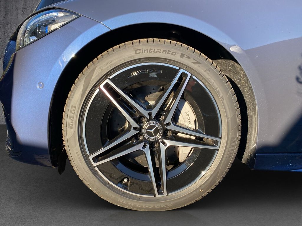 Mercedes-Benz C 220 2025