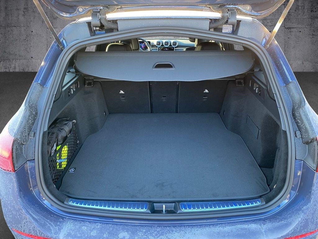 Mercedes-Benz C 220 2025