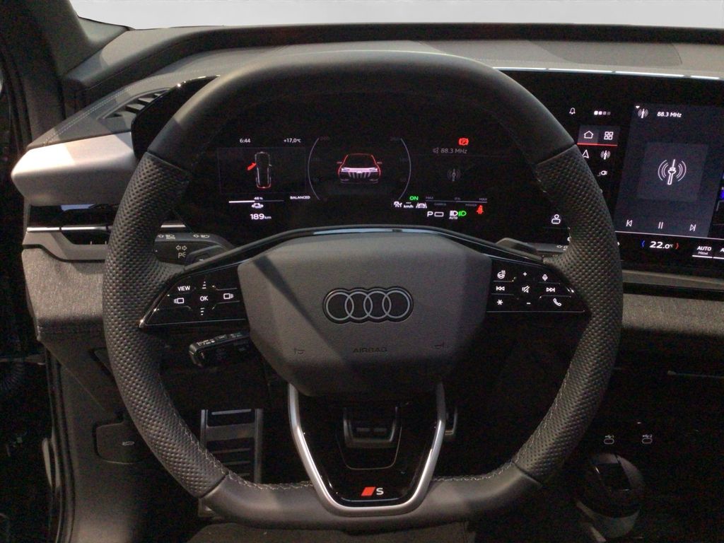 Audi Q6 e-tron 2025