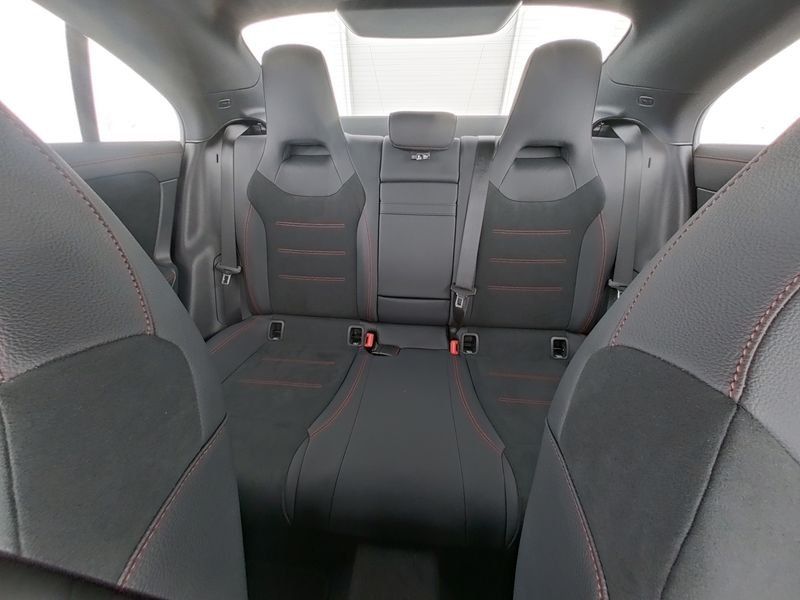 Mercedes-Benz CLA 200 2025